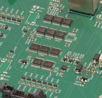 Καλή τιμή 4 στρώσεις πλακέτας PCB EMS PCBA με FR4 TG135 1,6 mm με επιφανειακή τελική επεξεργασία ENIG σε απευθείας σύνδεση